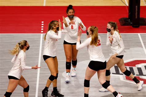COLUMBUS, <strong>Ohio</strong> – The <strong>Ohio State</strong> women's <strong>volleyball</strong> team (10-17, 7-11 B1G) wraps up the regular season at home this weekend. . Ohio state womens volleyball